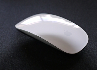 Apple's Magic Mouse brings multi-touch features to the desktop