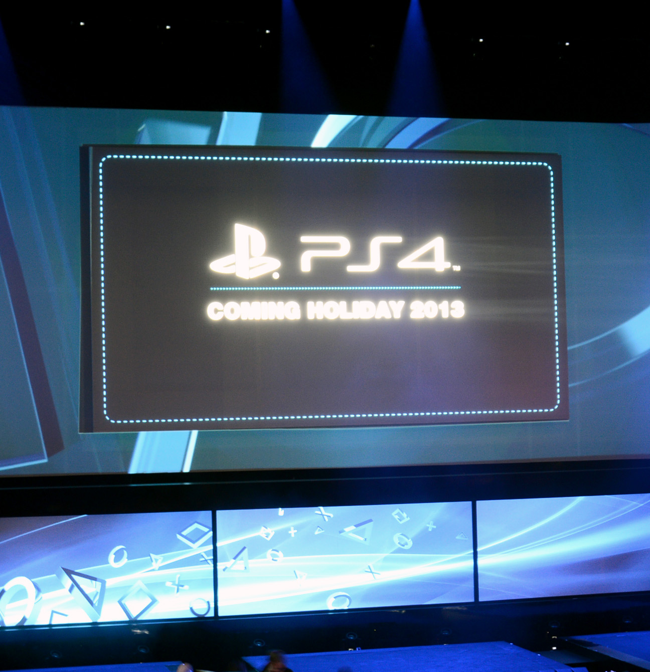 PS4 signage