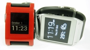 Samsung_Galaxy_Gear_Review_Compare_Pebble_1