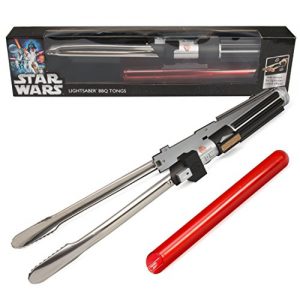 CP_ Star-Wars-Lightsaber-BBQ-Tongs-0